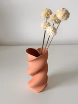 Heart twist vase